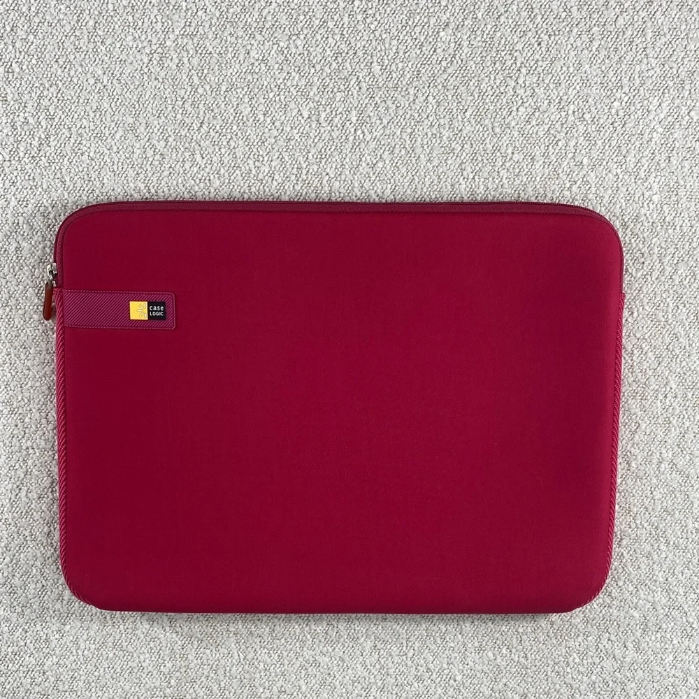 Hot pink Tablet Sleeve - Slim Protective Carry Case for laptops, tablets 14x10